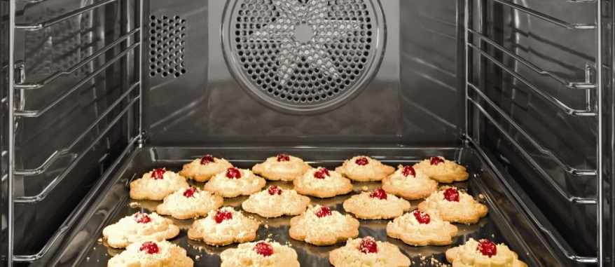 Miele-h-oven-76litre-open.jpg Miele-h-oven-76litre-open.jpg
